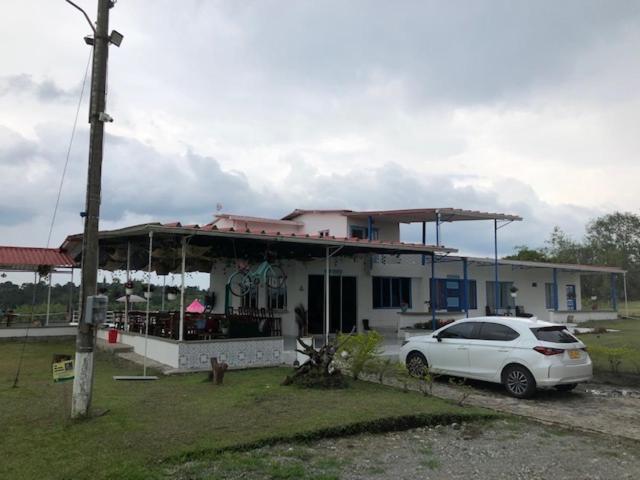 La Bella Vista Guest House Calarca Exterior photo