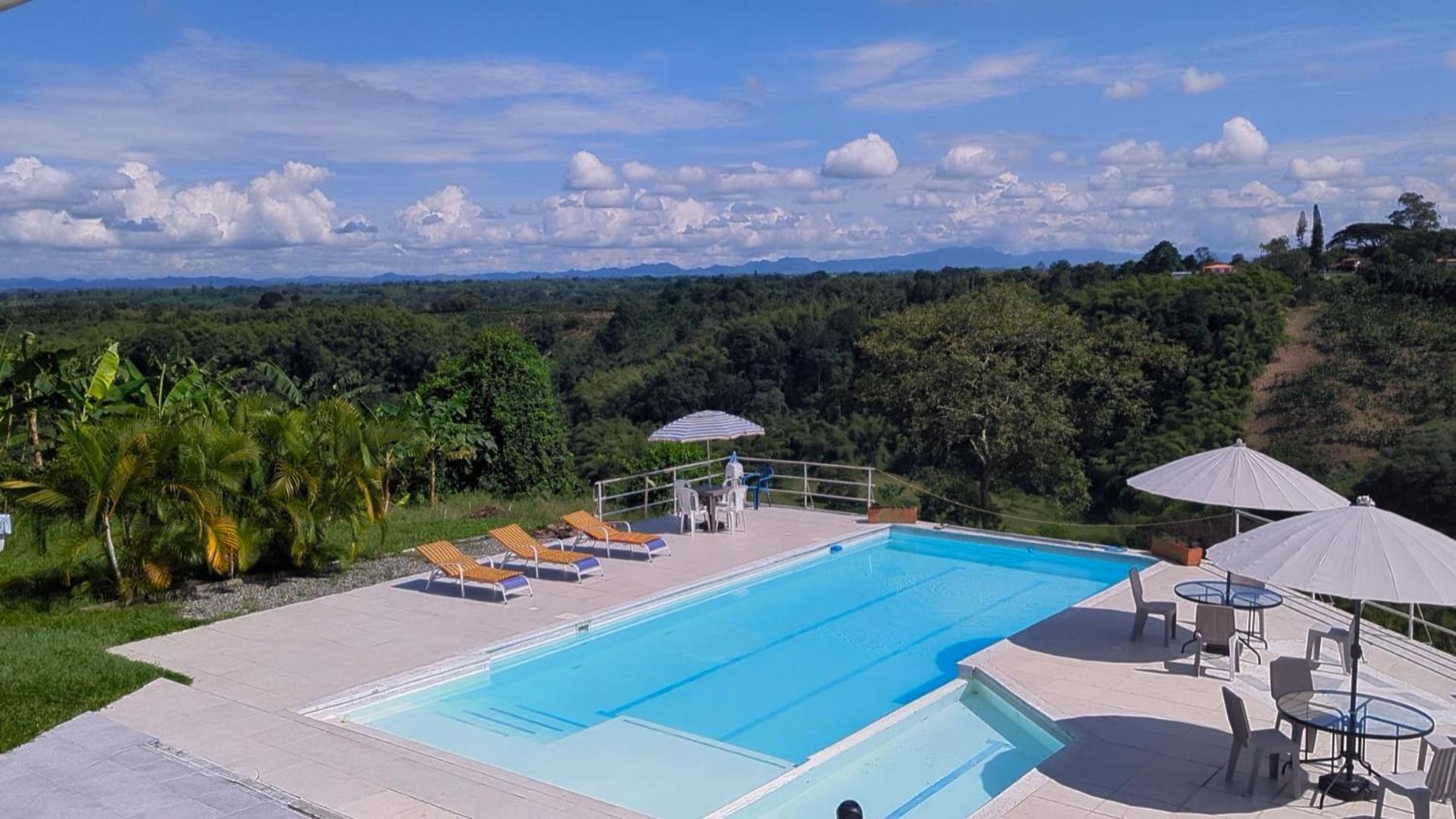 La Bella Vista Guest House Calarca Exterior photo